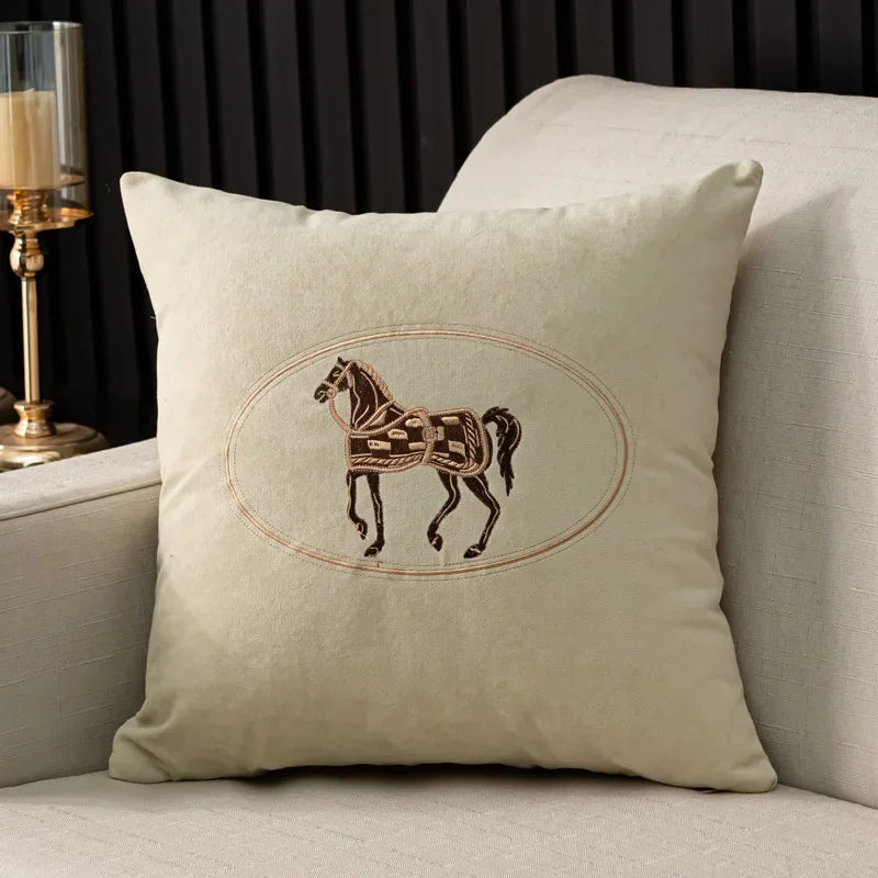 Cuscino Ricamato Cavalli